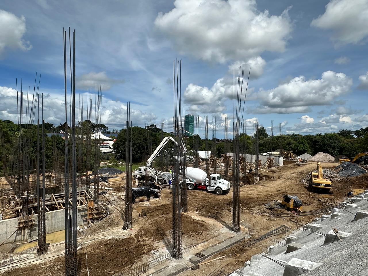Colado de losa estructural con concreto premezclado bombeado en Fraccionamiento Anáhuac, Xalapa - Foto 3 de Top Concretos