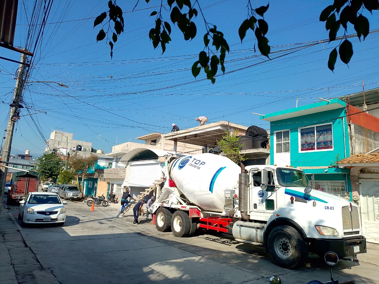 Colado de losa de entrepiso para casa habitación en Xalapa con concreto premezclado - Foto 1 de Top Concretos