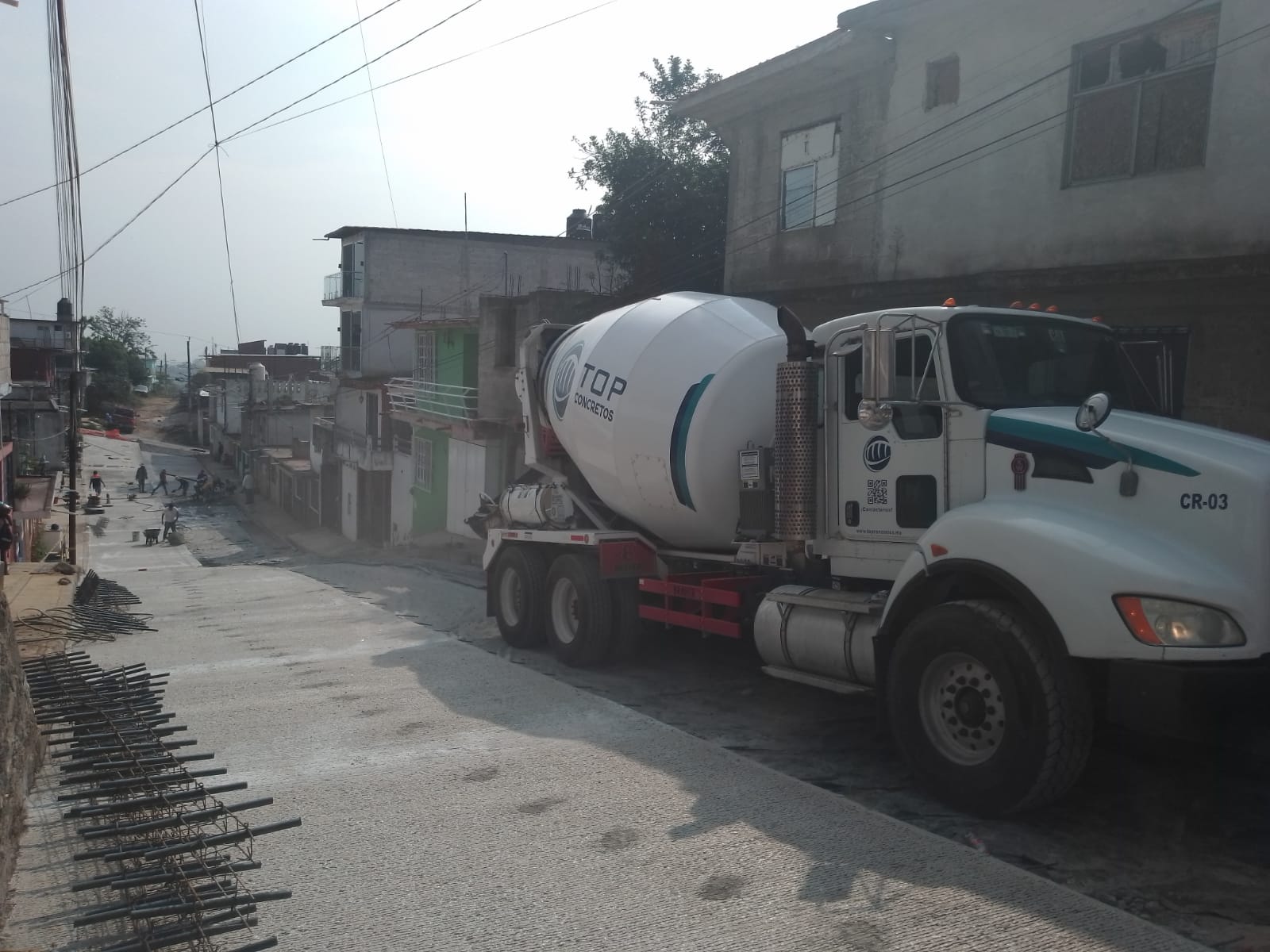 Pavimento de concreto hidráulico para calle urbana Calle Maya en Xalapa Veracruz - Foto 1 de Top Concretos